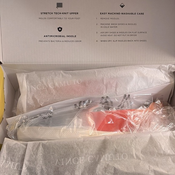 NIB [Vince Camuto] Cabreli Slip On Almond Toe Flats, Sunset Stripe, Women's 7.5 - Picture 11 of 14